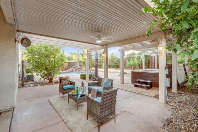 10216 Sorenstam Dr, Sacramento, CA 95829