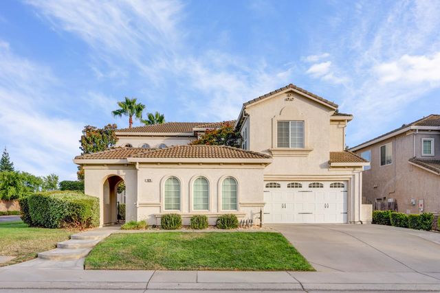 10216 Sorenstam Dr, Sacramento, CA 95829