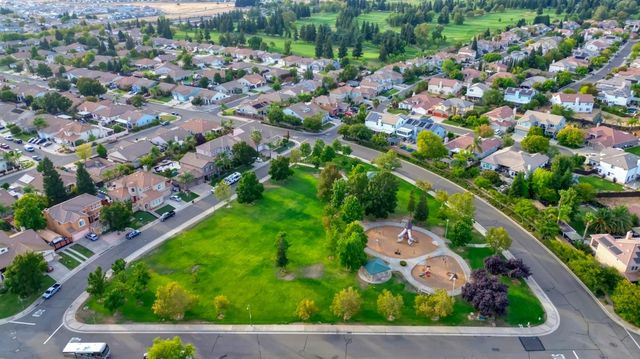 10216 Sorenstam Dr, Sacramento, CA 95829