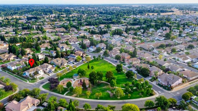 10216 Sorenstam Dr, Sacramento, CA 95829
