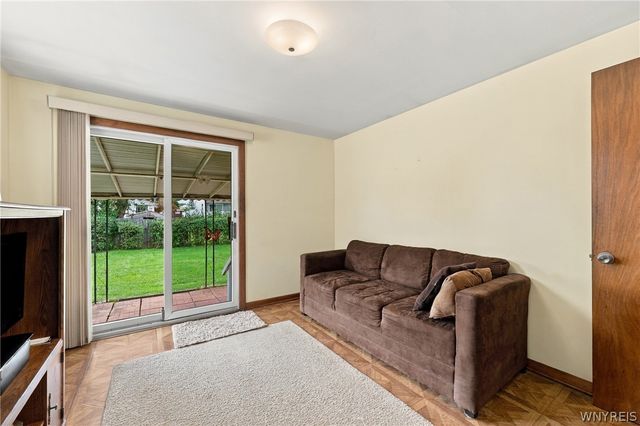 31 Coshway Place, Tonawanda, NY 14150