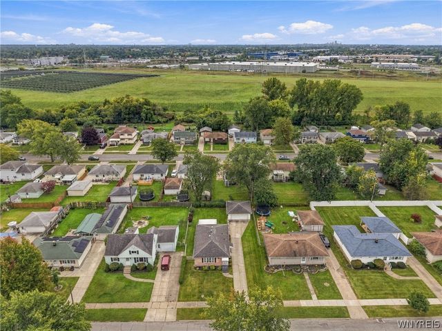 31 Coshway Place, Tonawanda, NY 14150
