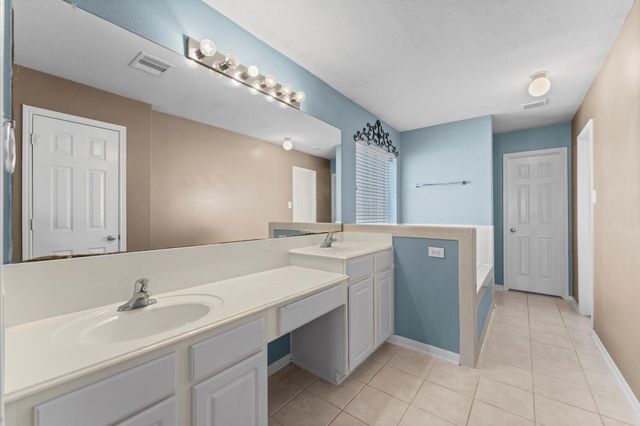 15107 Summer Sunset Drive, Humble, TX 77396