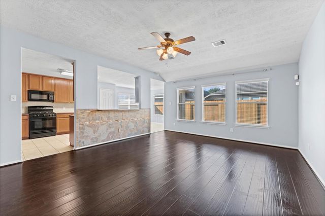 15107 Summer Sunset Drive, Humble, TX 77396