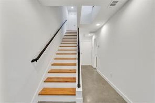 2202 N Peak Street, Dallas, TX 75204