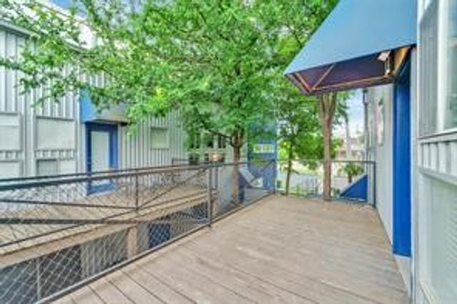 2202 N Peak Street, Dallas, TX 75204
