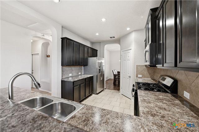 133 Finch Knoll, San Antonio, TX 78253