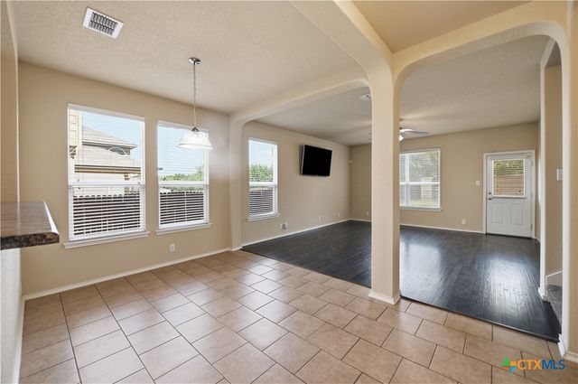 133 Finch Knoll, San Antonio, TX 78253