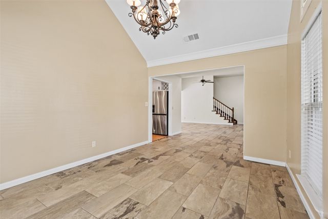 2830 Oak Creek Drive, Paris, TX 75462