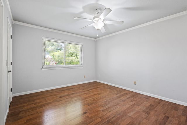 2830 Oak Creek Drive, Paris, TX 75462
