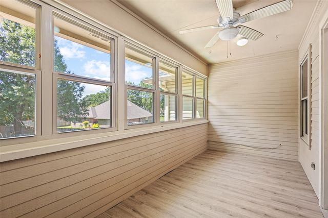 2830 Oak Creek Drive, Paris, TX 75462