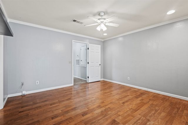 2830 Oak Creek Drive, Paris, TX 75462