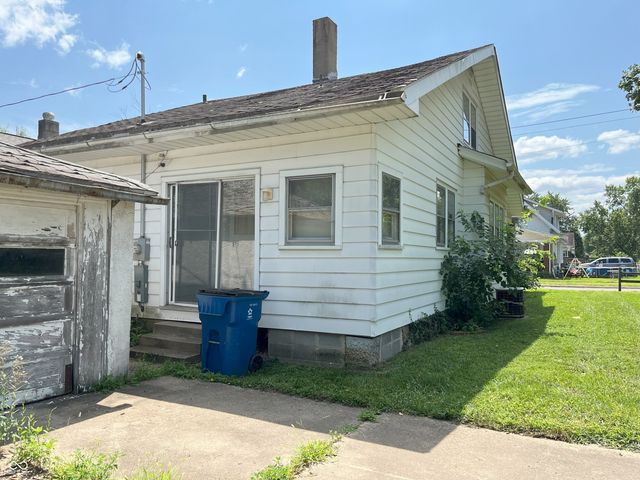 1800 Park Street, Terre Haute, IN 47803