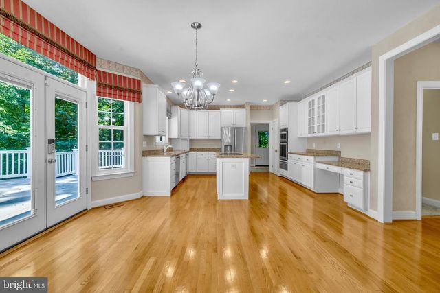 5257 FERRY BRANCH LN, Lothian, MD 20711