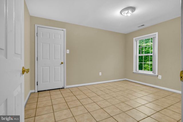 5257 FERRY BRANCH LN, Lothian, MD 20711