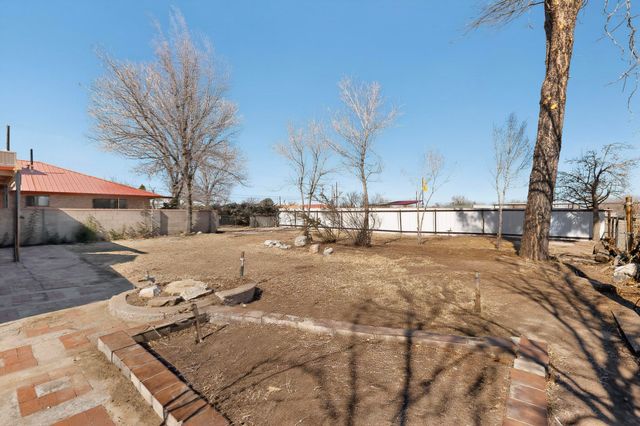 804 N 5th Street, Belen, NM 87002