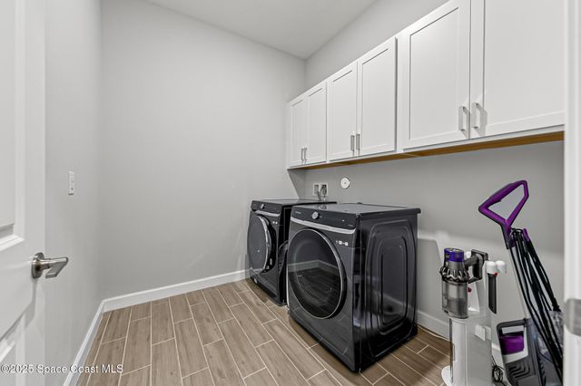 1393 Great Belt Circle, Melbourne, FL 32940