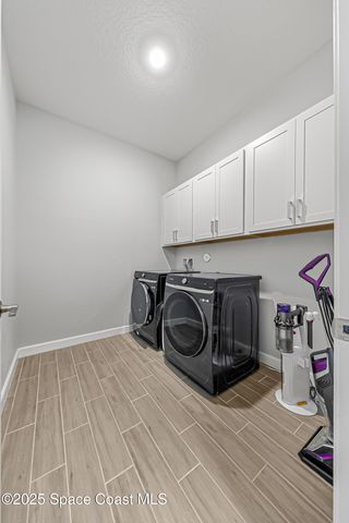 1393 Great Belt Circle, Melbourne, FL 32940