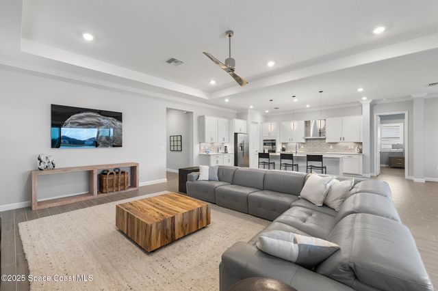 1393 Great Belt Circle, Melbourne, FL 32940