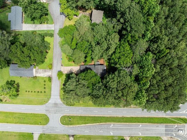 381 Plantation Boulevard, Lawrenceville, GA 30046