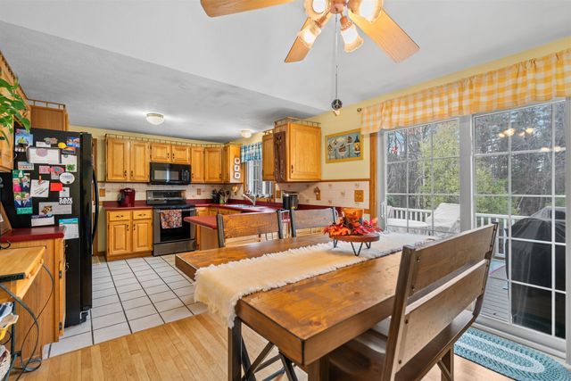 29 Golden Gate Drive, Hooksett, NH 03106