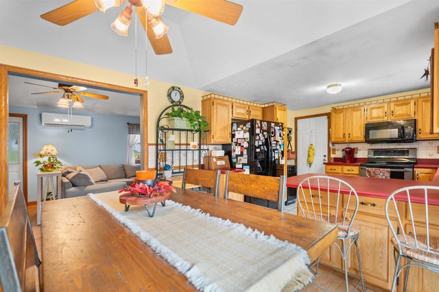 29 Golden Gate Drive, Hooksett, NH 03106