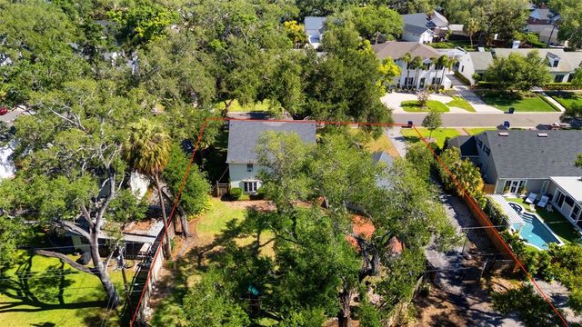 4412 W BROOKWOOD DRIVE, Tampa, FL 33629