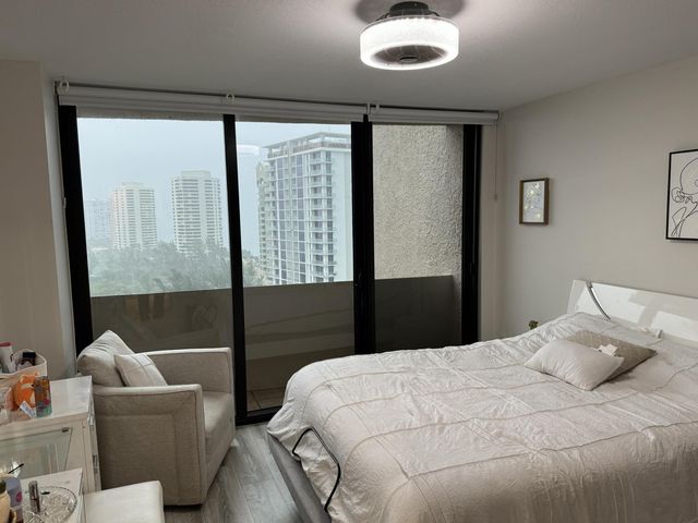 4200 N OCEAN Drive 2-1705, Singer Island, FL 33404