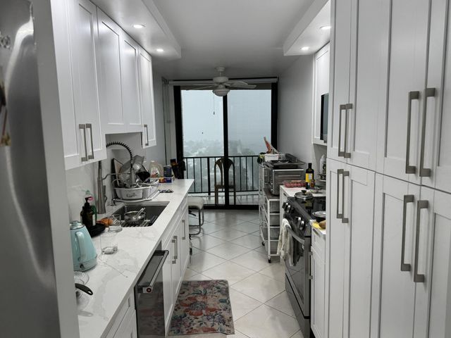 4200 N OCEAN Drive 2-1705, Singer Island, FL 33404
