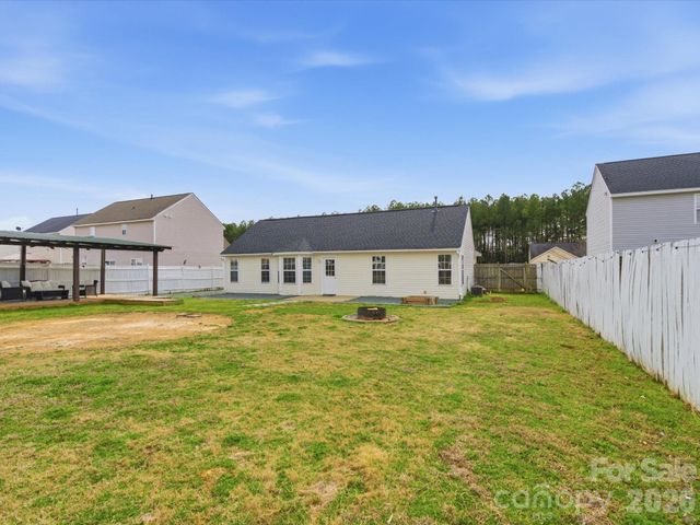 221 Glencroft Drive, Wingate, NC 28174