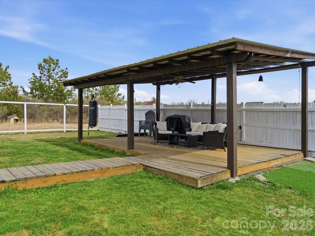 221 Glencroft Drive, Wingate, NC 28174