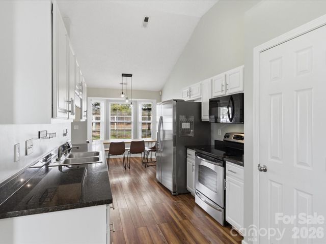 221 Glencroft Drive, Wingate, NC 28174