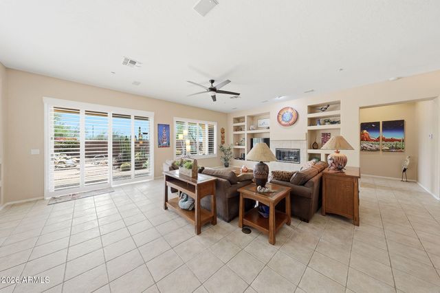 41630 N EMERALD LAKE Drive, Anthem, AZ 85086