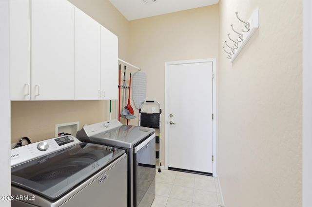 41630 N EMERALD LAKE Drive, Anthem, AZ 85086