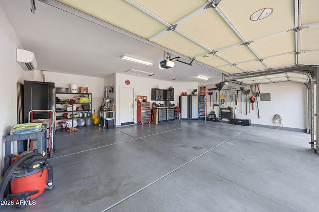 41630 N EMERALD LAKE Drive, Anthem, AZ 85086