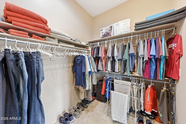 41630 N EMERALD LAKE Drive, Anthem, AZ 85086