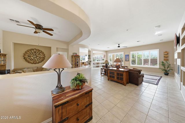 41630 N EMERALD LAKE Drive, Anthem, AZ 85086