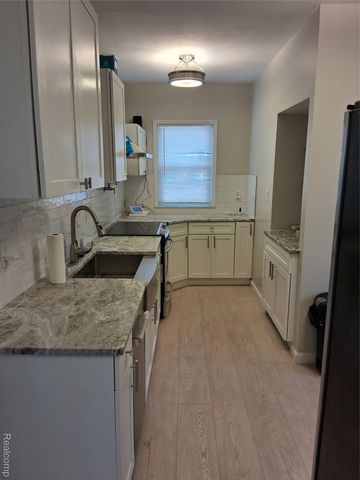 3808 Taylor Street, Detroit, MI 48206