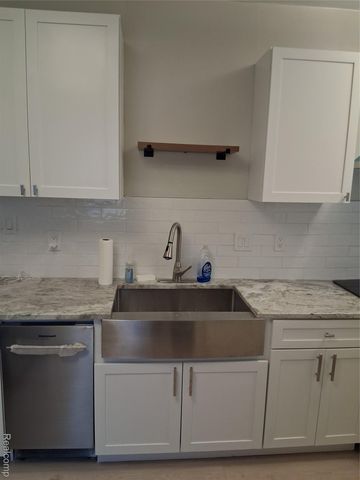 3808 Taylor Street, Detroit, MI 48206