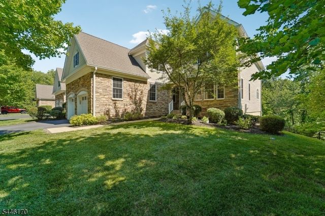 1 Roehm Ct, West Orange Twp., NJ 07052