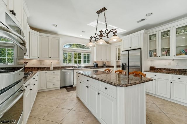 1 Roehm Ct, West Orange Twp., NJ 07052