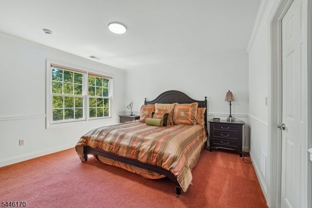 1 Roehm Ct, West Orange Twp., NJ 07052