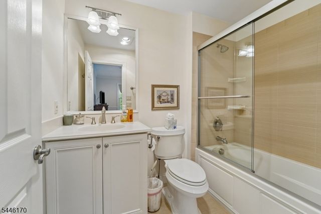 1 Roehm Ct, West Orange Twp., NJ 07052