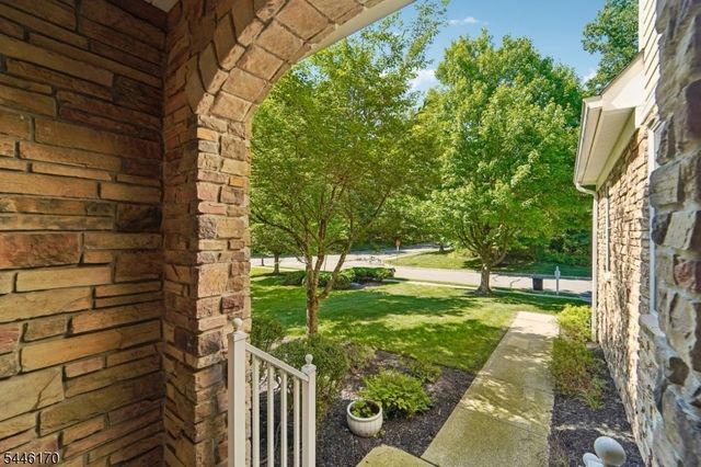 1 Roehm Ct, West Orange Twp., NJ 07052