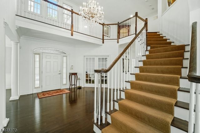 1 Roehm Ct, West Orange Twp., NJ 07052