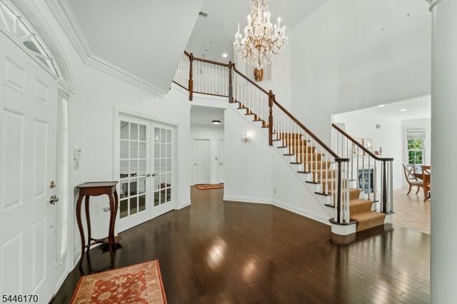 1 Roehm Ct, West Orange Twp., NJ 07052