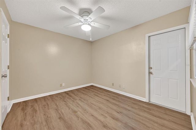 39650 US HIGHWAY 19 N 565, Tarpon Springs, FL 34689