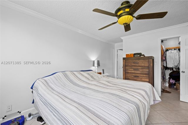 811 S Hollybrook Dr 105, Pembroke Pines, FL 33025