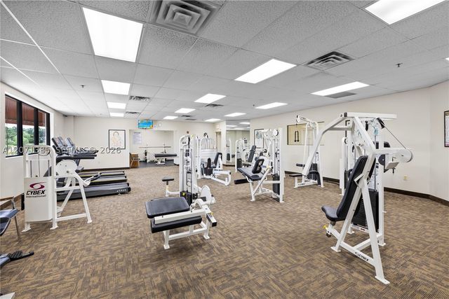 811 S Hollybrook Dr 105, Pembroke Pines, FL 33025
