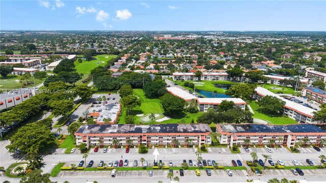 811 S Hollybrook Dr 105, Pembroke Pines, FL 33025